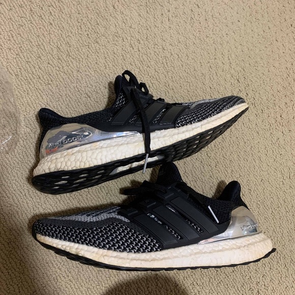adidas ultra boost 2.0 silver medal